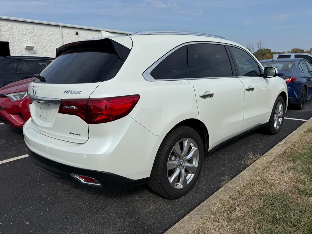 Acura MDX Vehicle Full-screen Gallery Image 02