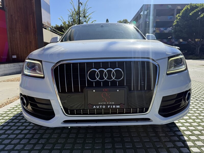 Audi Q5 Vehicle Full-screen Gallery Image 7