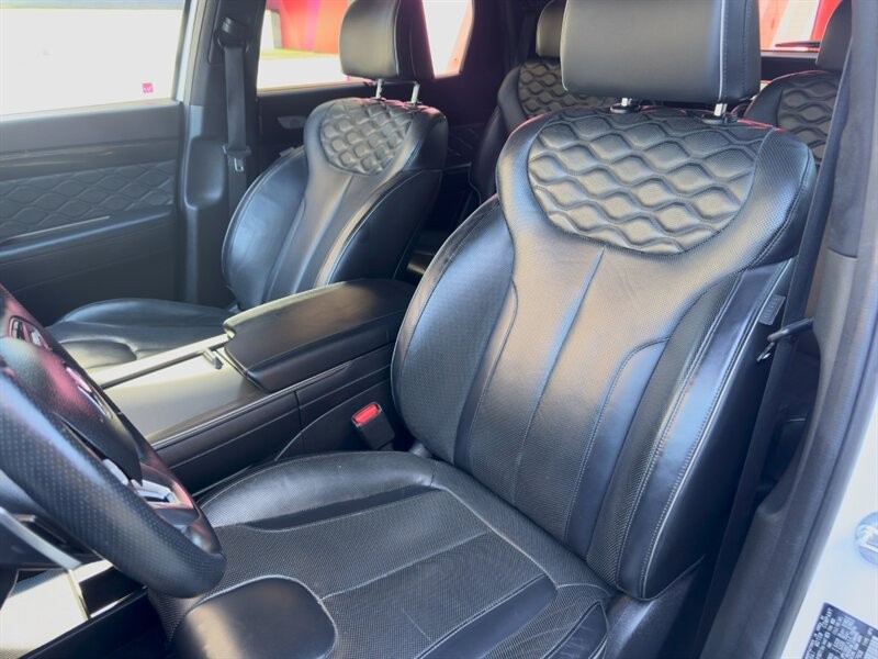 Hyundai Palisade Vehicle Full-screen Gallery Image 9