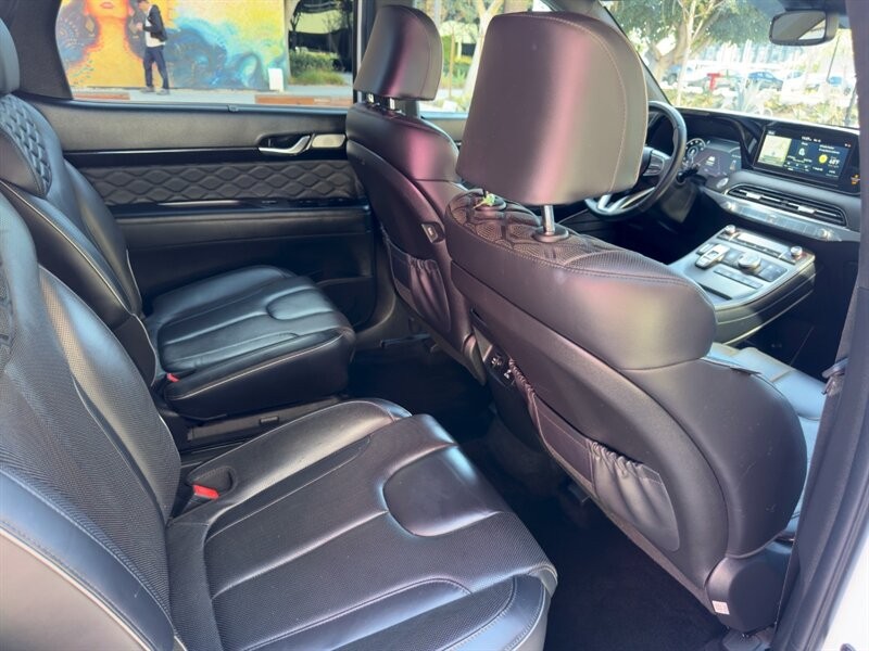 Hyundai Palisade Vehicle Full-screen Gallery Image 14