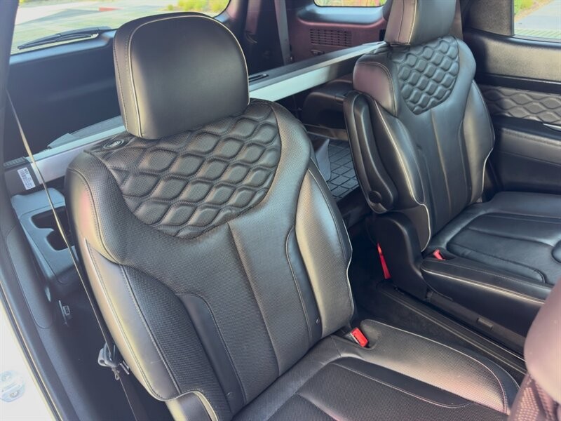 Hyundai Palisade Vehicle Full-screen Gallery Image 15