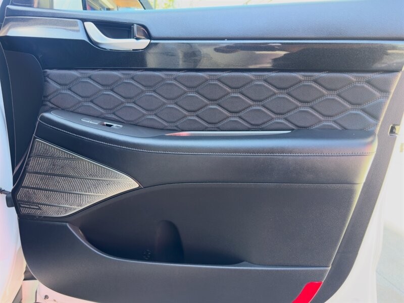 Hyundai Palisade Vehicle Full-screen Gallery Image 21