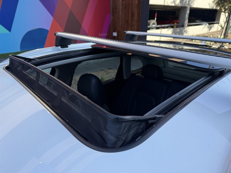 Audi Q5 Vehicle Full-screen Gallery Image 10