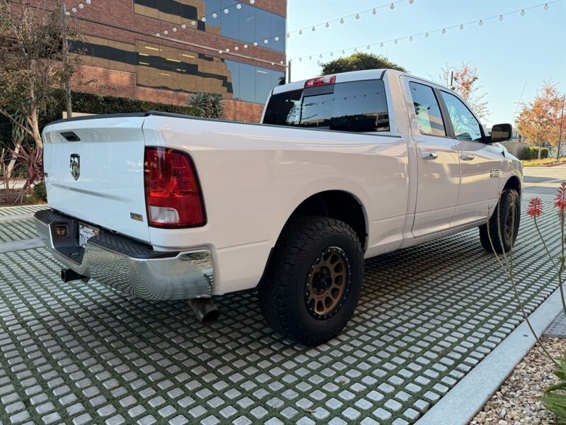 Ram 1500 Vehicle Full-screen Gallery Image 4