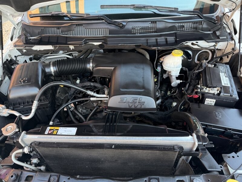 Ram 1500 Vehicle Full-screen Gallery Image 15