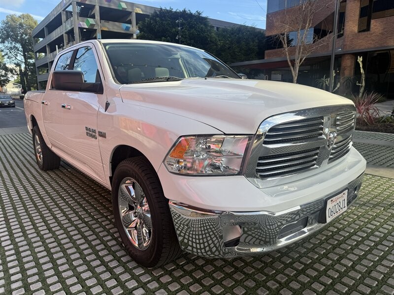 Ram 1500 Vehicle Full-screen Gallery Image 5