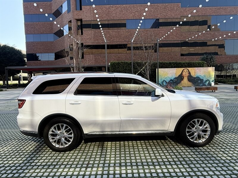 Dodge Durango Vehicle Full-screen Gallery Image 6