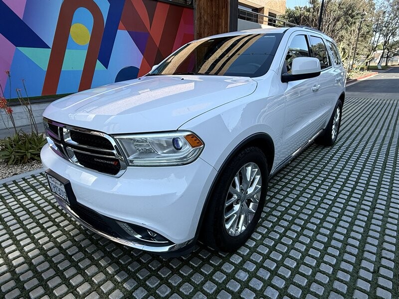 Dodge Durango Vehicle Full-screen Gallery Image 9