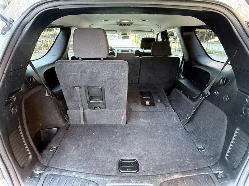 Dodge Durango Vehicle Full-screen Gallery Image 10