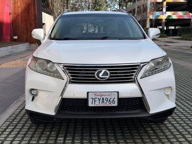 Lexus RX 350 Vehicle Full-screen Gallery Image 3