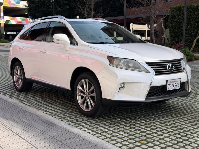 Lexus RX 350 Vehicle Full-screen Gallery Image 7