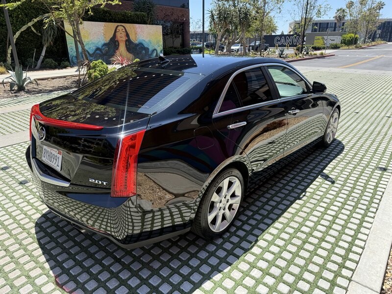 Cadillac ATS Vehicle Full-screen Gallery Image 5