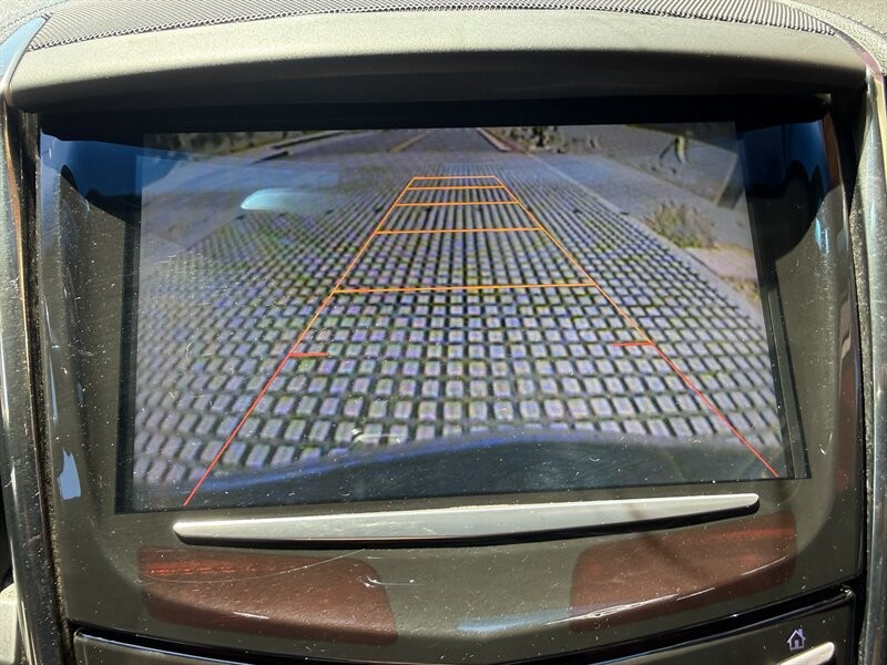 Cadillac ATS Vehicle Full-screen Gallery Image 26