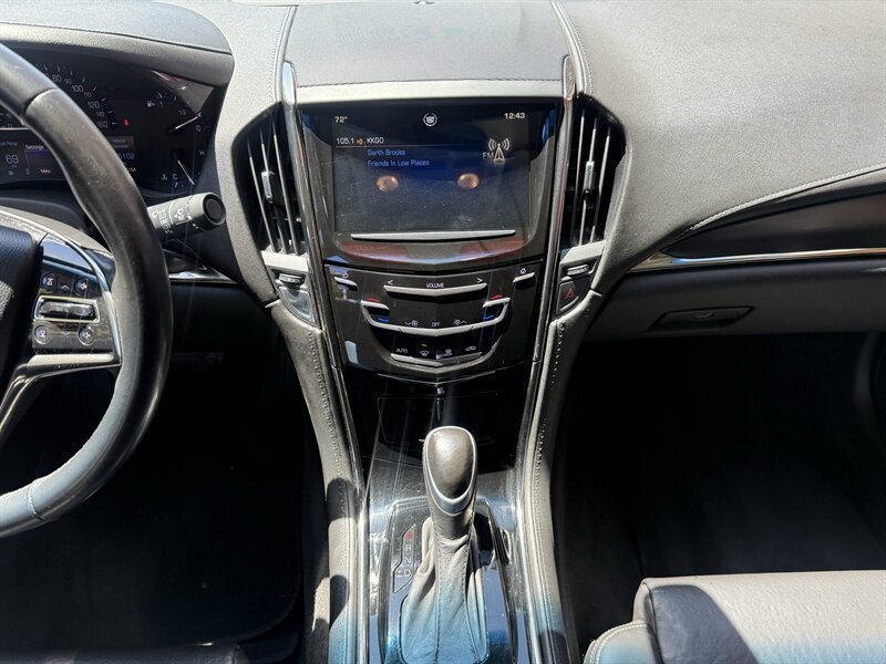 Cadillac ATS Vehicle Full-screen Gallery Image 28