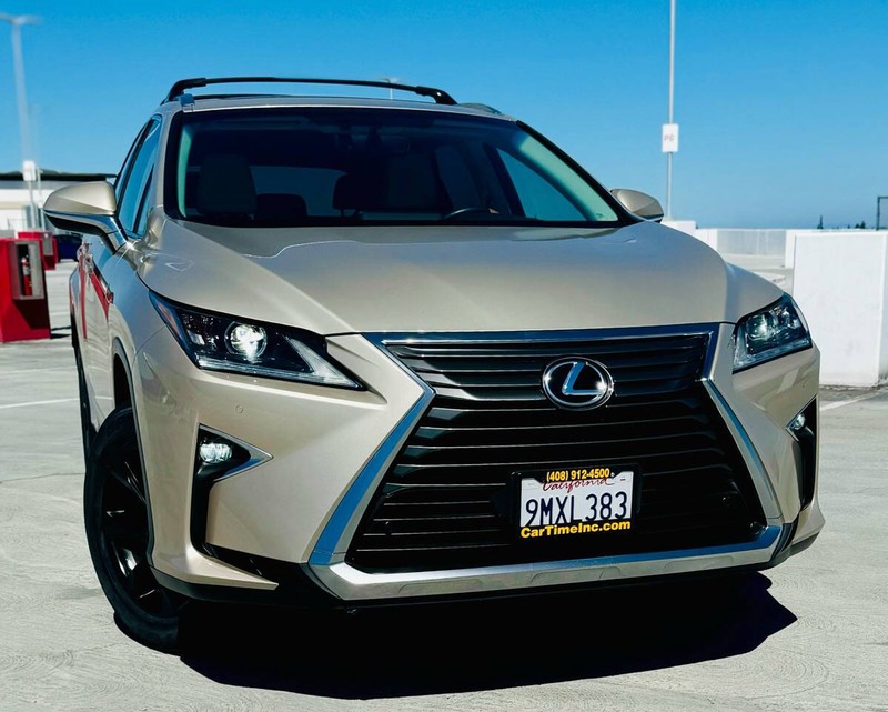 Lexus RX 350 Vehicle Full-screen Gallery Image 02