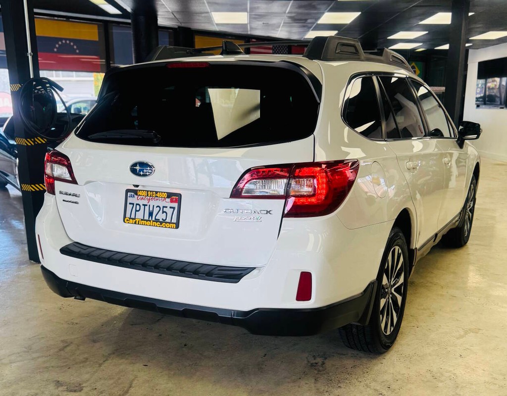 Subaru Outback Vehicle Full-screen Gallery Image 04