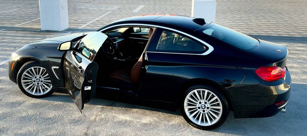 BMW 4 Series Vehicle Full-screen Gallery Image 06