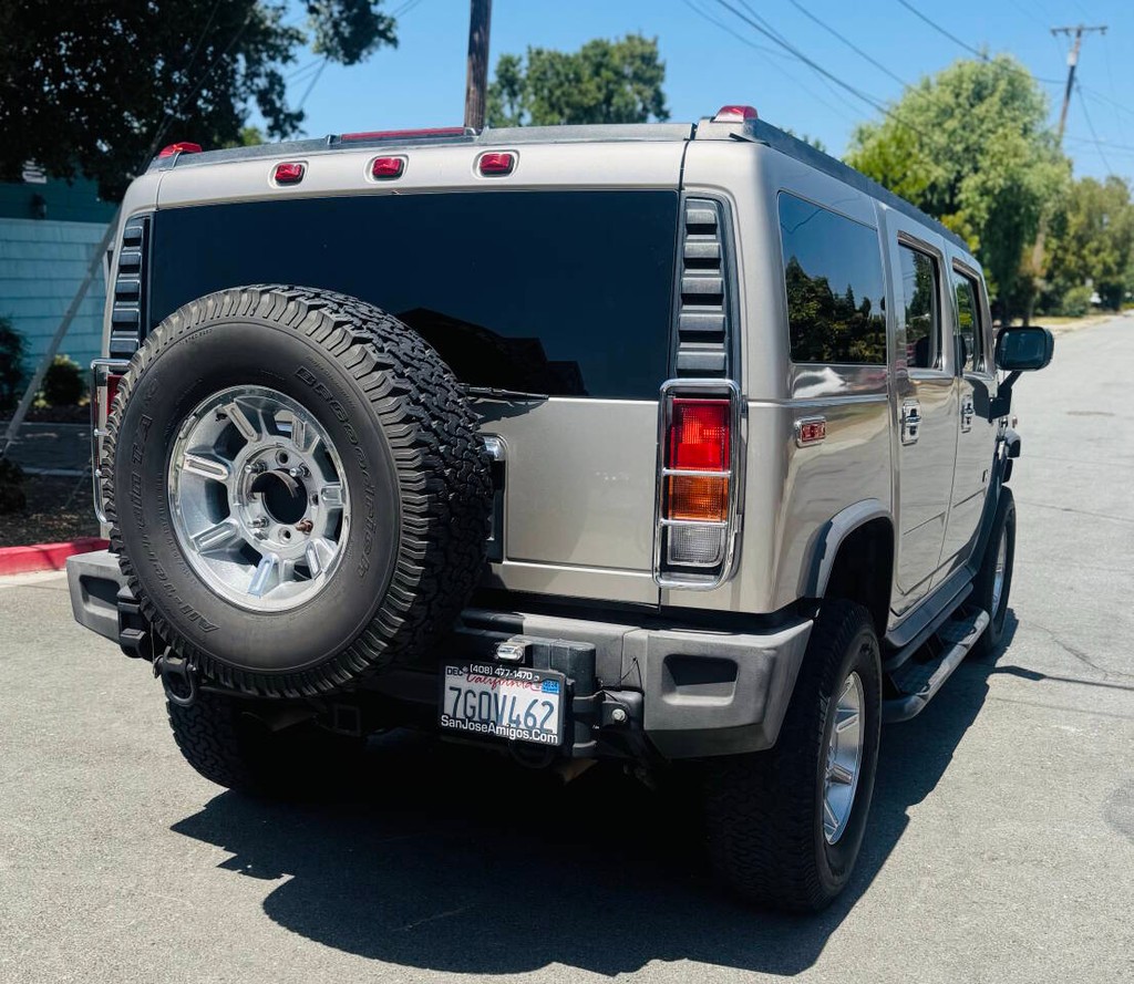 HUMMER H2 Vehicle Full-screen Gallery Image 05