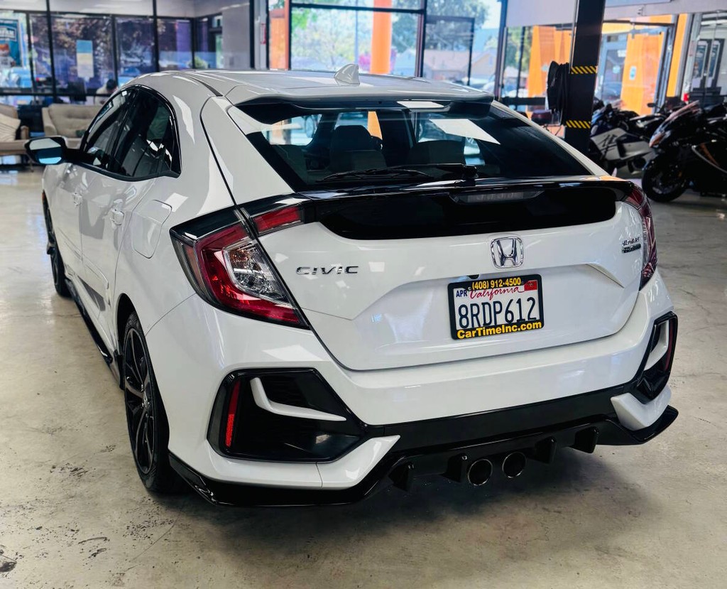 Honda Civic Hatchback Vehicle Full-screen Gallery Image 04