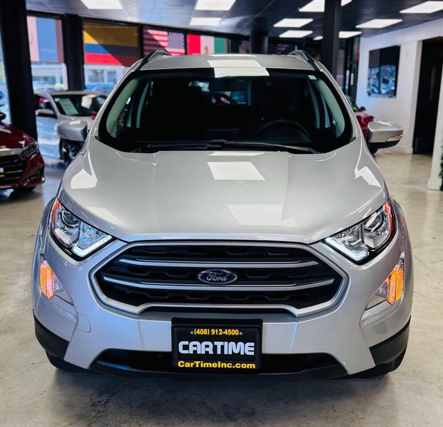 Ford EcoSport Vehicle Full-screen Gallery Image 07