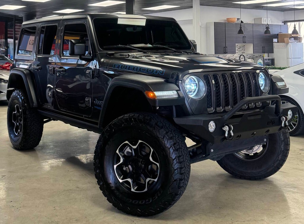 Jeep Wrangler Unlimited Vehicle Full-screen Gallery Image 02