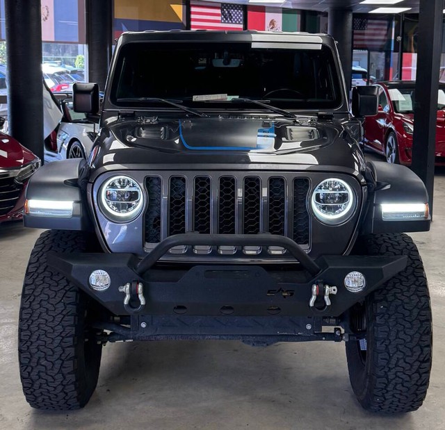 Jeep Wrangler Unlimited Vehicle Full-screen Gallery Image 03