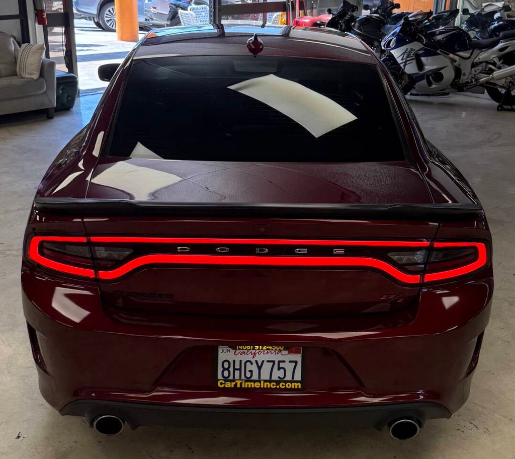 Dodge Charger Vehicle Full-screen Gallery Image 11