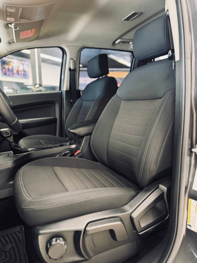 Ford Ranger Vehicle Full-screen Gallery Image 12