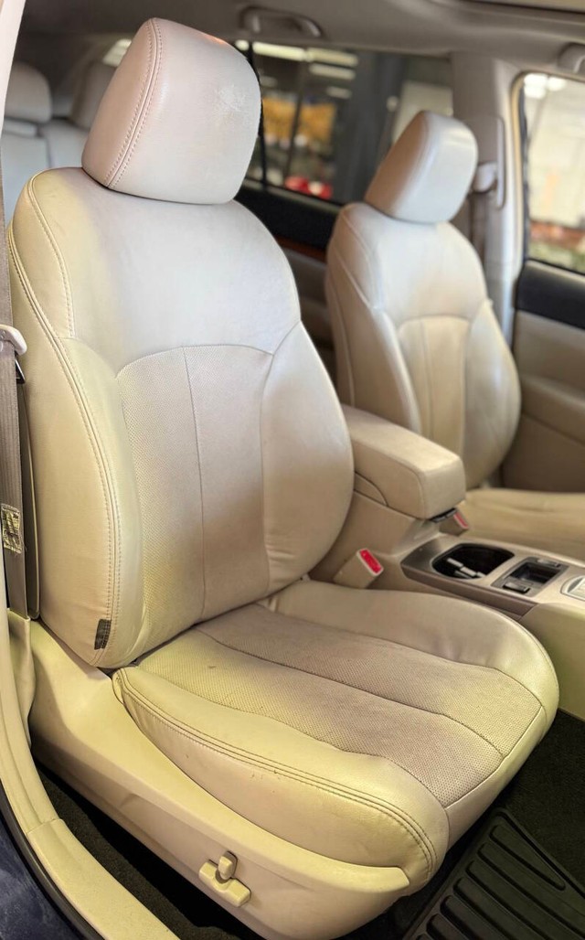 Subaru Outback Vehicle Full-screen Gallery Image 13