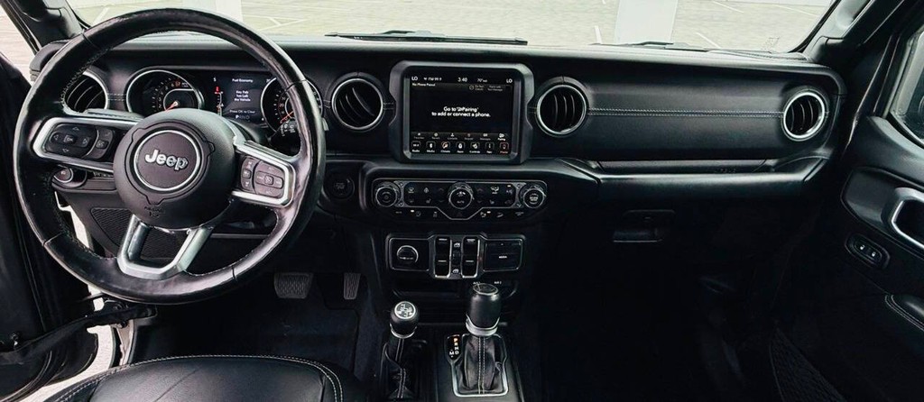 Jeep Wrangler Unlimited Vehicle Full-screen Gallery Image 11