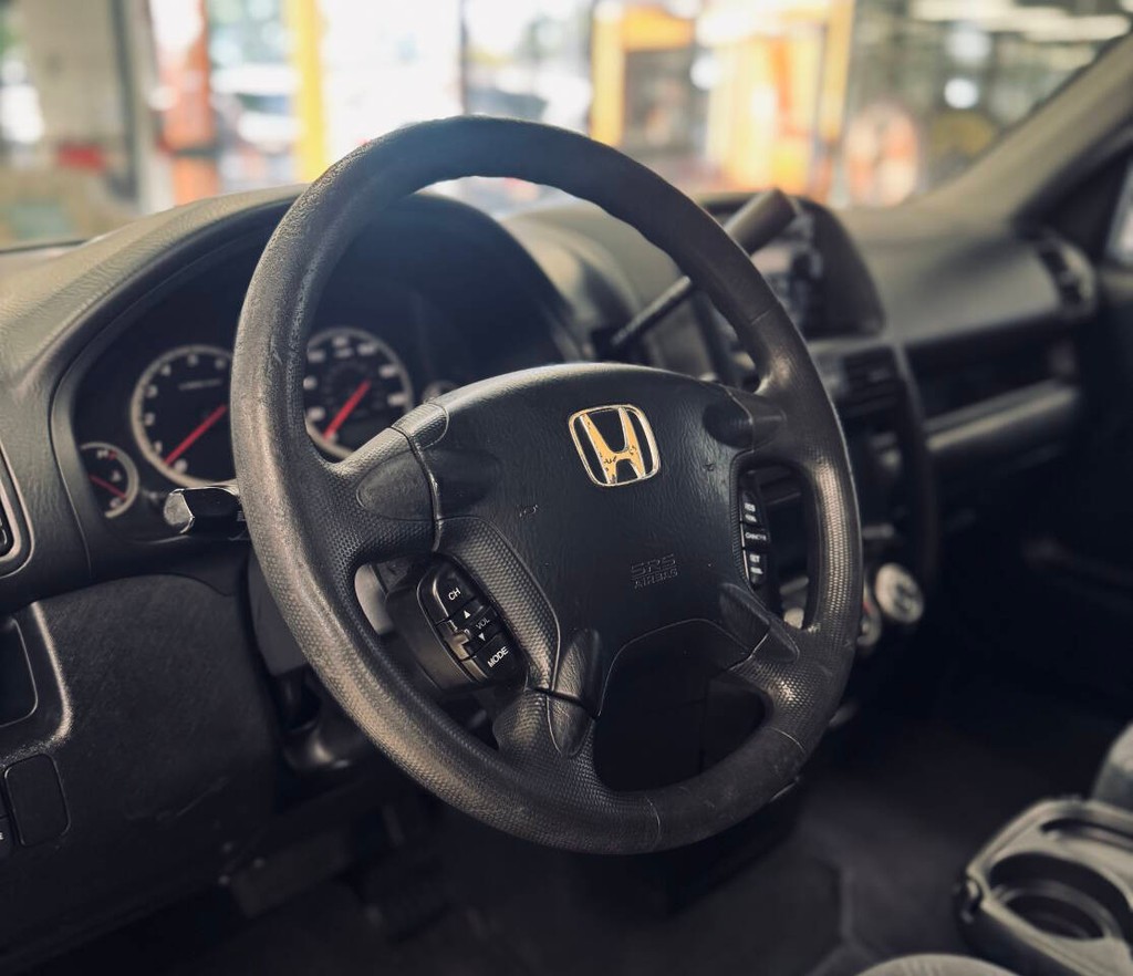 Honda CR-V Vehicle Full-screen Gallery Image 08