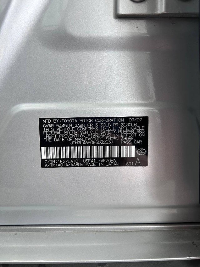 Lexus LS 460 Vehicle Full-screen Gallery Image 07