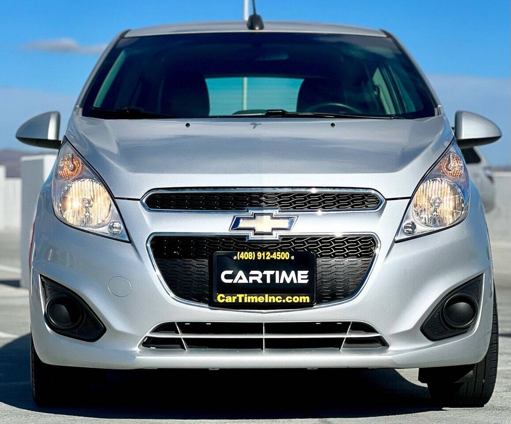 Chevrolet Spark Vehicle Full-screen Gallery Image 12