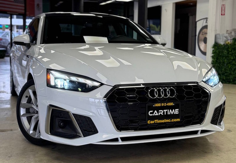 Audi A5 Sportback Vehicle Full-screen Gallery Image 04