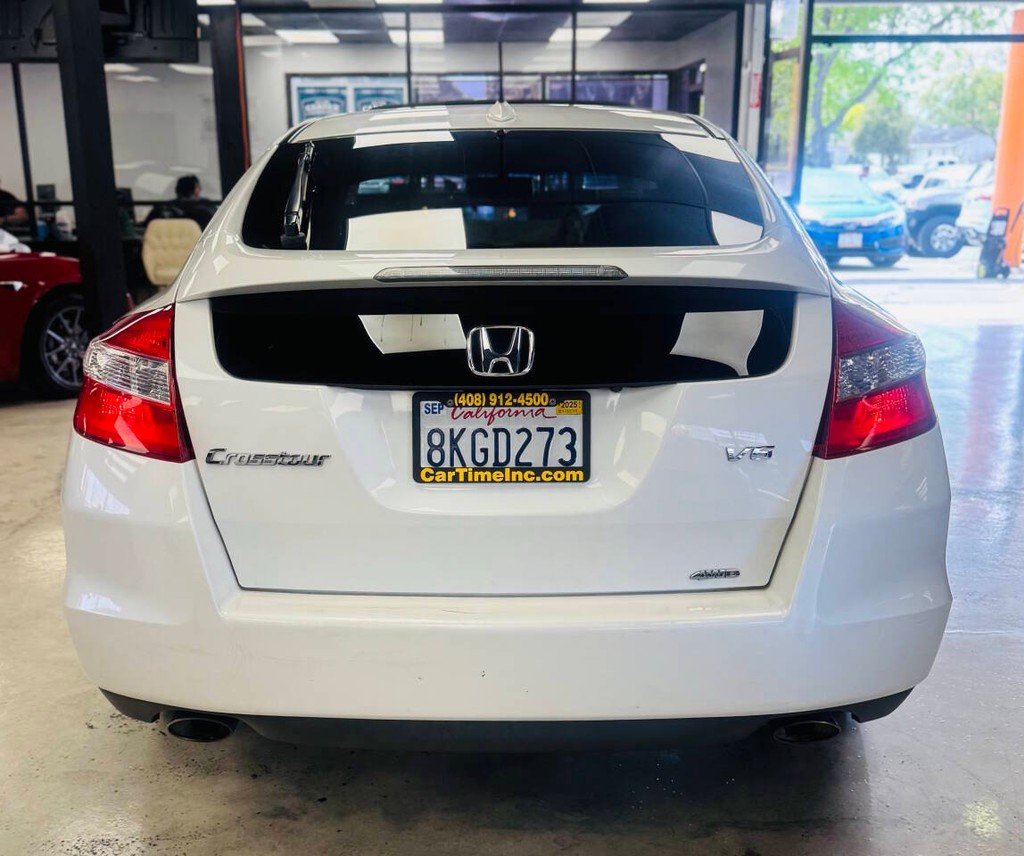 Honda Crosstour Vehicle Full-screen Gallery Image 04