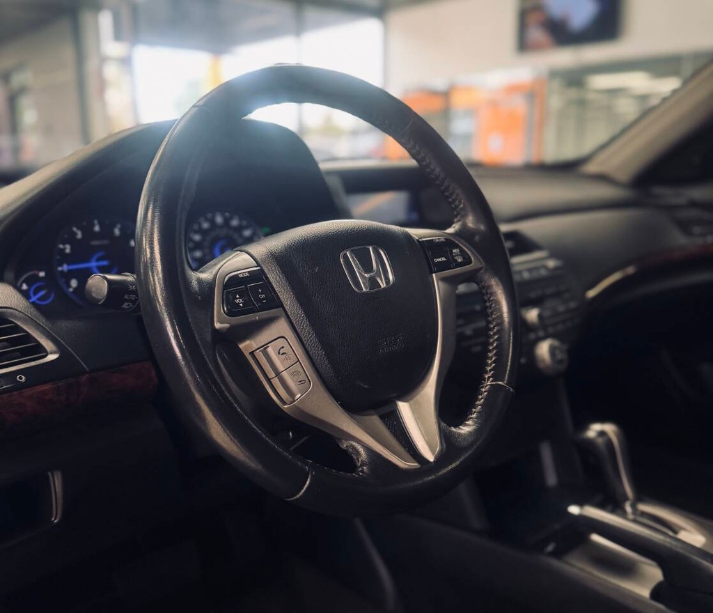 Honda Crosstour Vehicle Full-screen Gallery Image 10