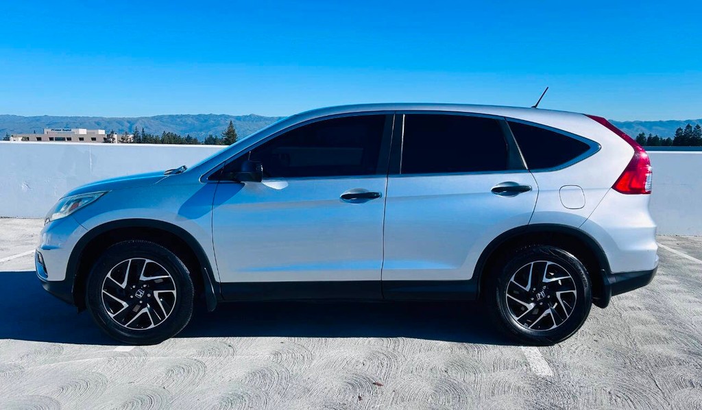 Honda CR-V Vehicle Full-screen Gallery Image 03