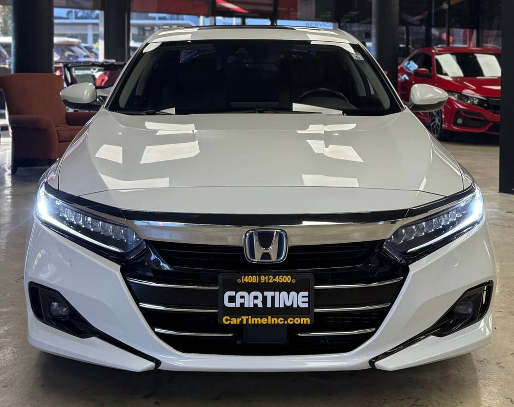 Honda Accord Hybrid Vehicle Full-screen Gallery Image 03