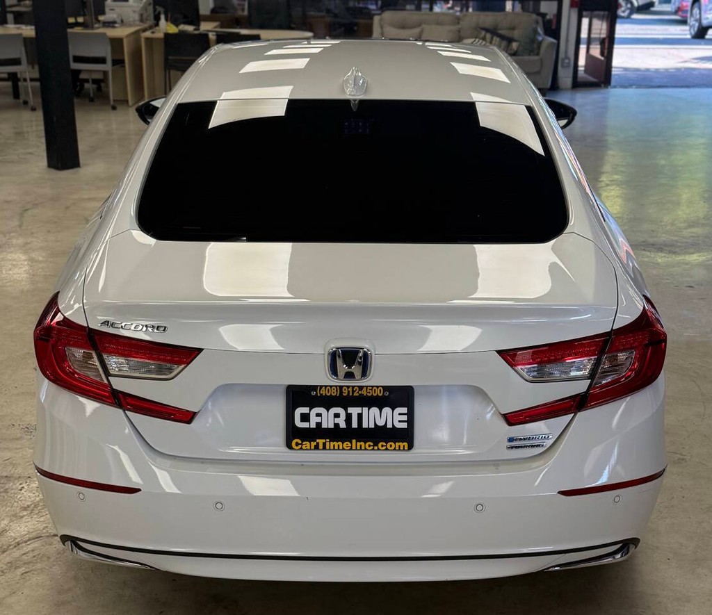 Honda Accord Hybrid Vehicle Full-screen Gallery Image 10