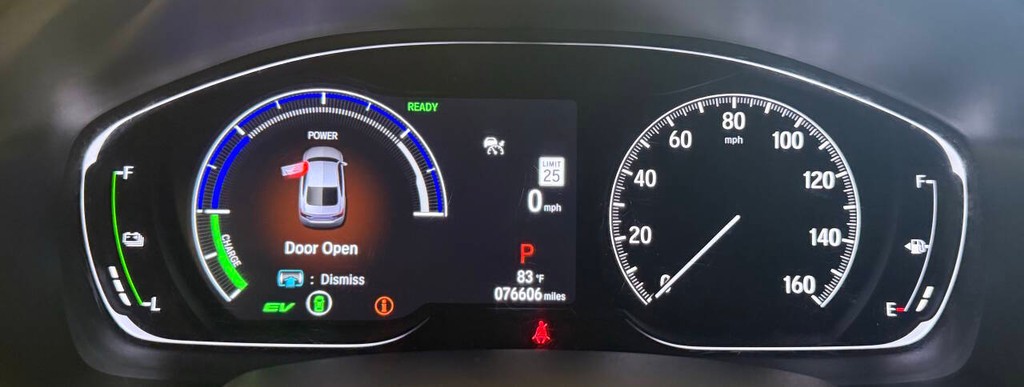 Honda Accord Hybrid Vehicle Full-screen Gallery Image 14