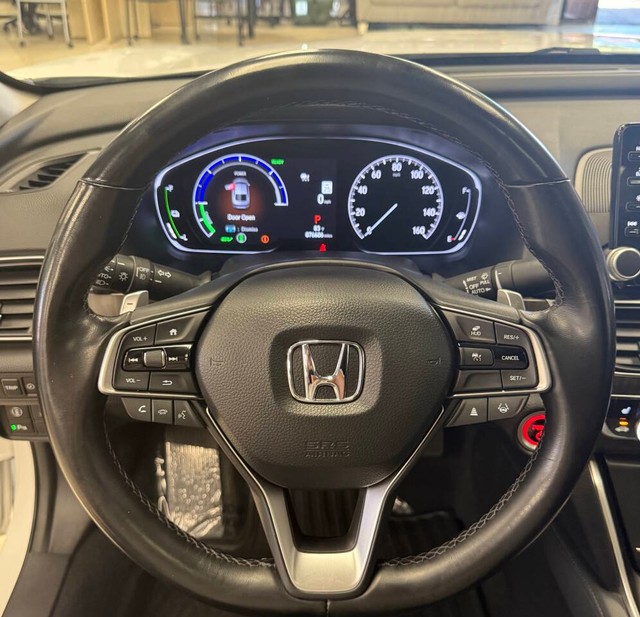 Honda Accord Hybrid Vehicle Full-screen Gallery Image 11