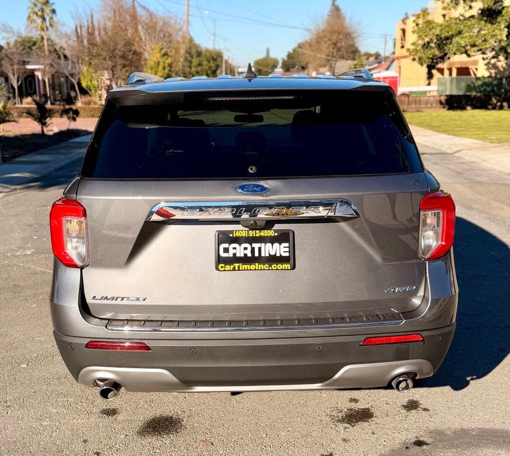 Ford Explorer Vehicle Full-screen Gallery Image 07