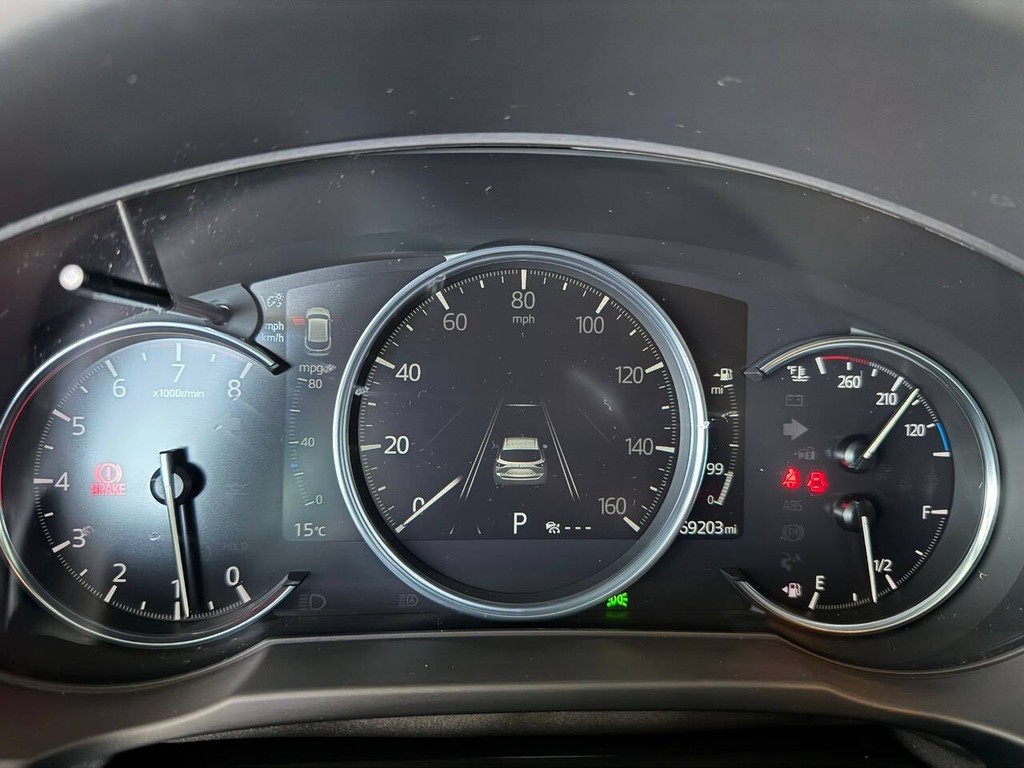 Mazda CX-5 Vehicle Full-screen Gallery Image 11