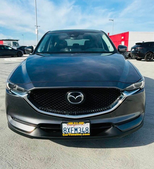 Mazda CX-5 Vehicle Full-screen Gallery Image 02