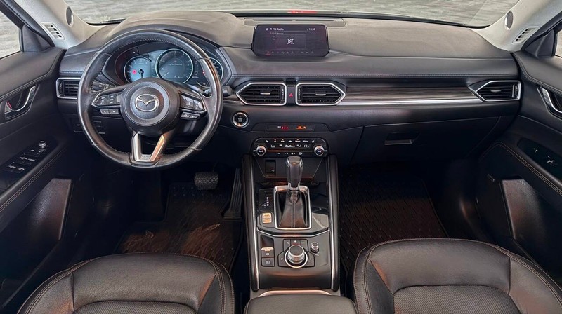 Mazda CX-5 Vehicle Full-screen Gallery Image 09