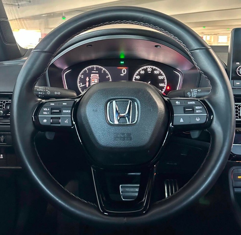 Honda Civic Sedan Vehicle Full-screen Gallery Image 10