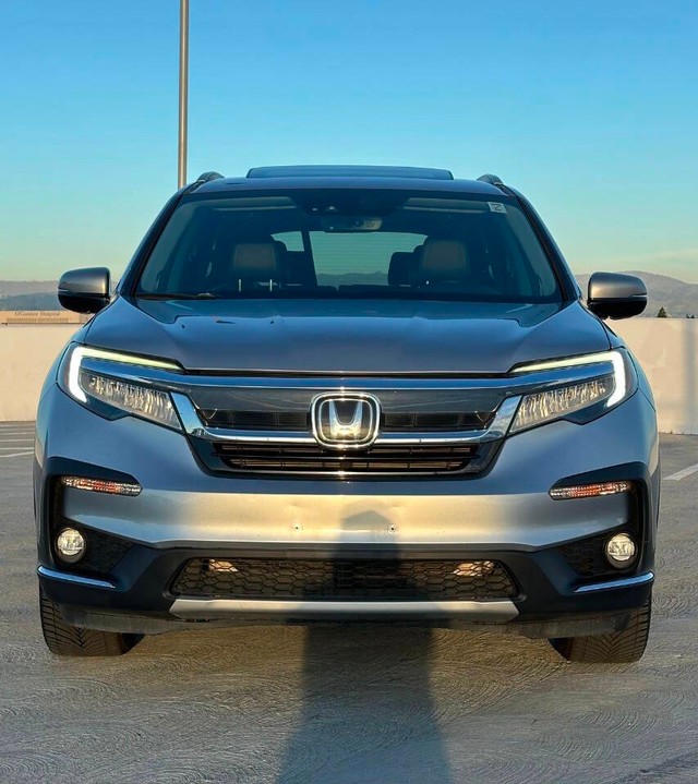 Honda Pilot Vehicle Full-screen Gallery Image 02