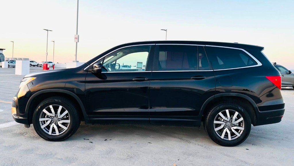 Honda Pilot Vehicle Full-screen Gallery Image 05