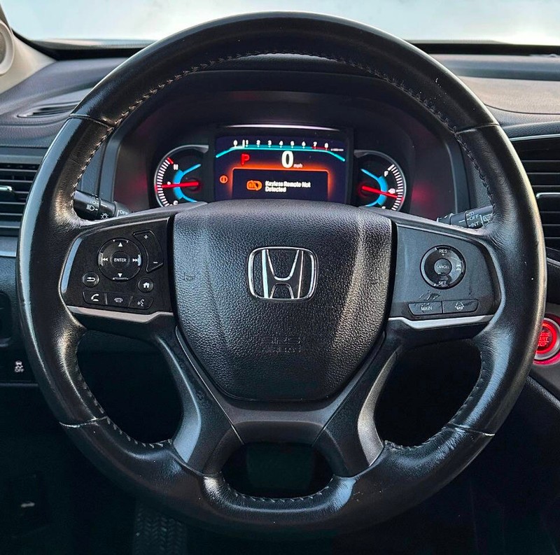 Honda Pilot Vehicle Full-screen Gallery Image 10