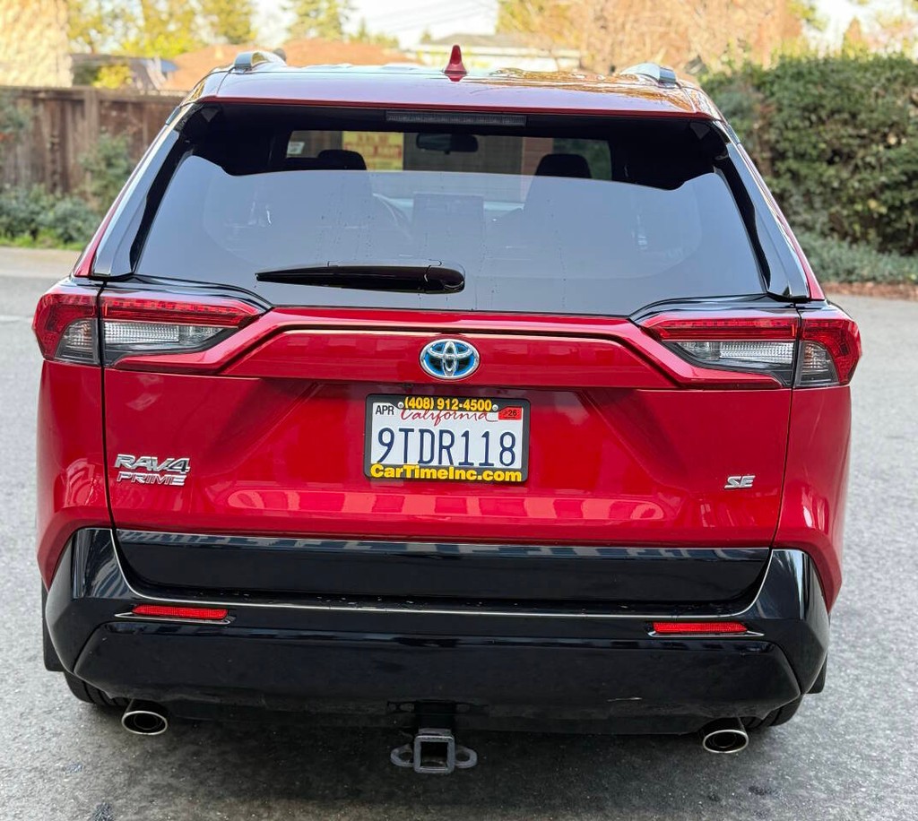 Toyota RAV4 Prime Vehicle Full-screen Gallery Image 05